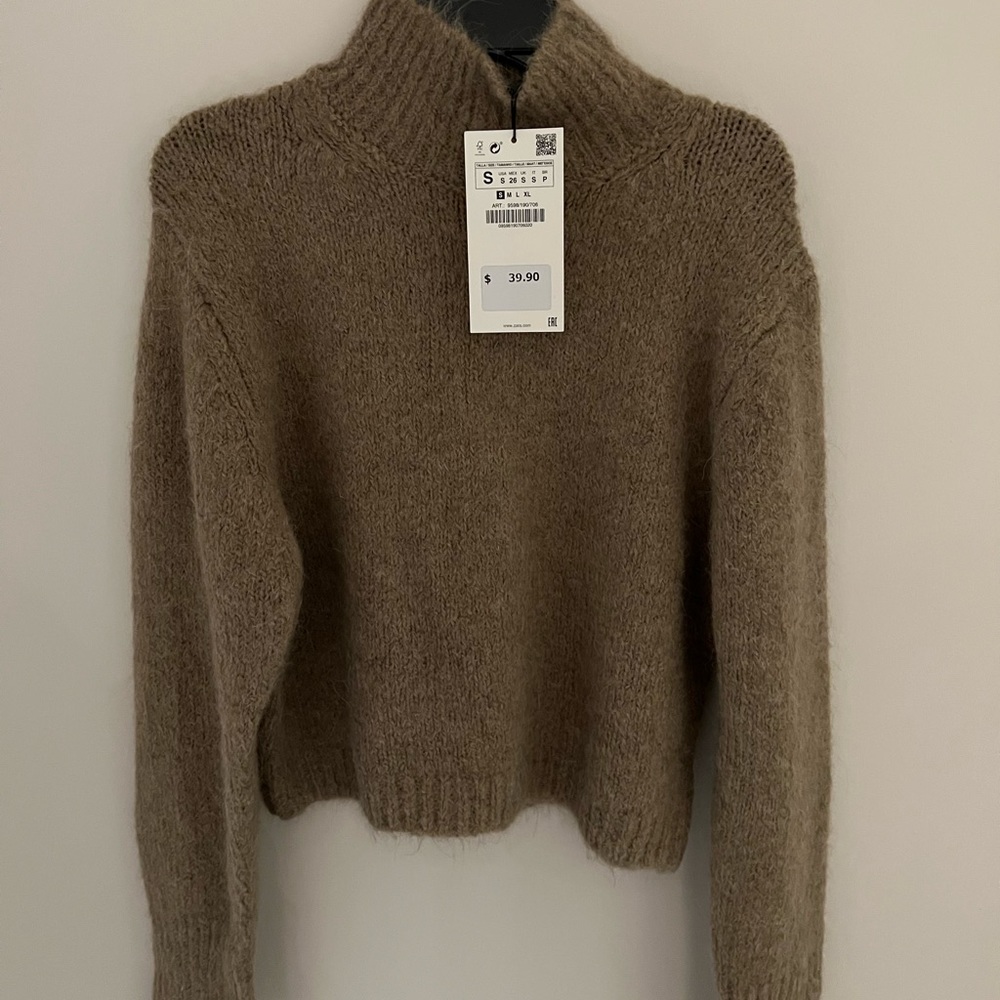 COPY - NWT Zara warm sweater beige small